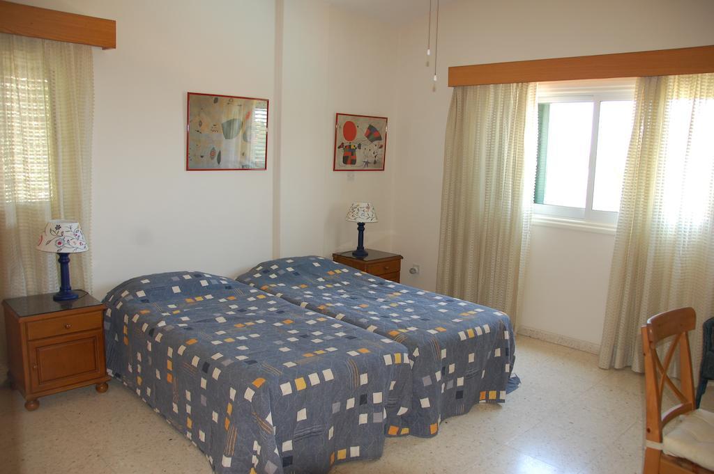 Villa Chrysanthia Polis Cameră foto