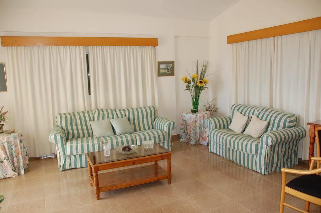 Villa Chrysanthia Polis Exterior foto